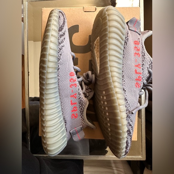 YEEZY BOOST 350 V2 SIZE 6 - Picture 4 of 9